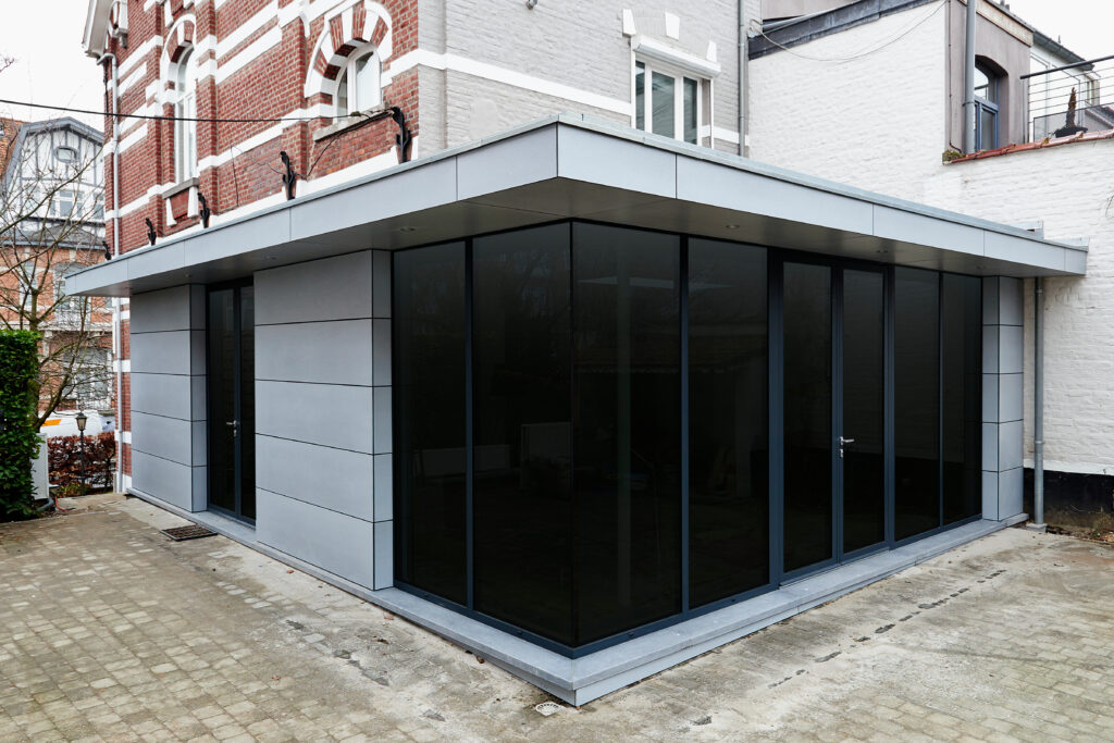 L'extension d'un immeuble.
